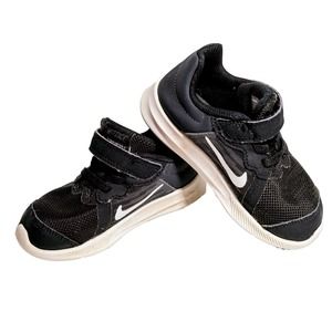 Nike Downshifter Velcro Closure Sneakers Toddler 8C Navy